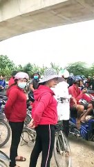 Nam học sinh lớp 11 nhảy cầu Chợ Lách