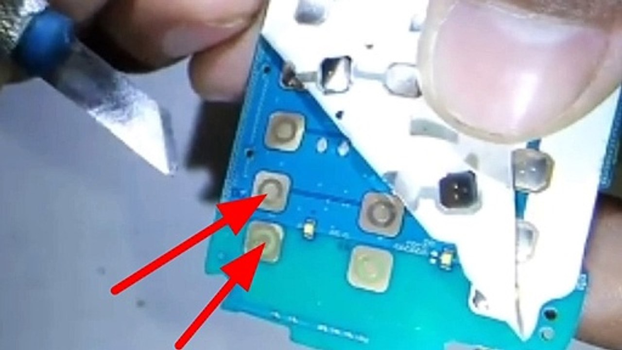 Samsung b110e star key is not working||samsung b110e *key is not working||samsung b110e mobile star key jumper solution||samsung keypad mobile ka star ke work kam nhi kr rha h kese theek kre hindi video||technical gr video||daily motion video