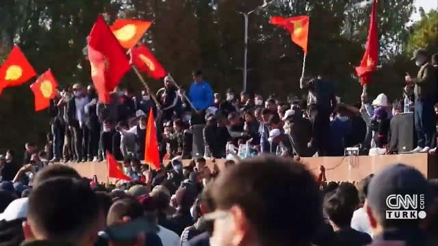 Kırgızistan'da neler oluyor? Protestocu gruplar arasında FETÖ'cüler de var | Video