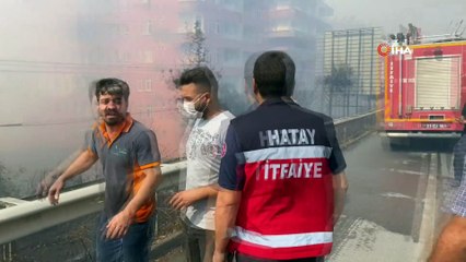 Yanan yer tekrar alevlendi, bir evde tüp patladı