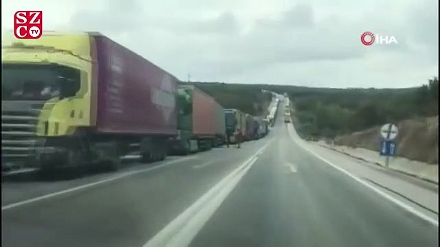 Hamzabeyli Sınır Kapısı’nda tır kuyruğu 23 kilometre