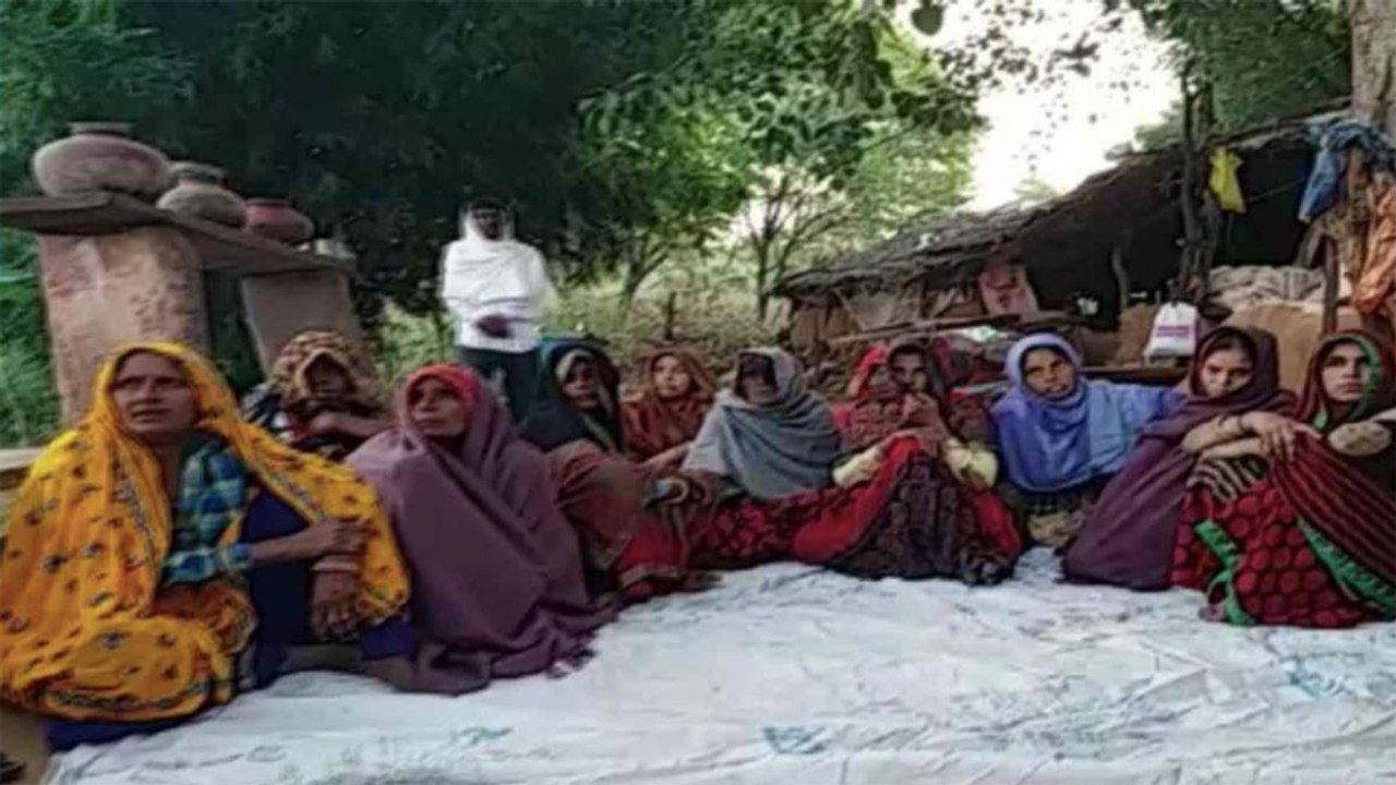 Rajasthan: Priest murder victim's family ends s...