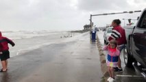 Луизиана и Техас под ударом урагана 