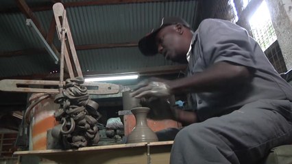 케냐, 코로나19로 실업 급증..."살기 벅차다" / YTN