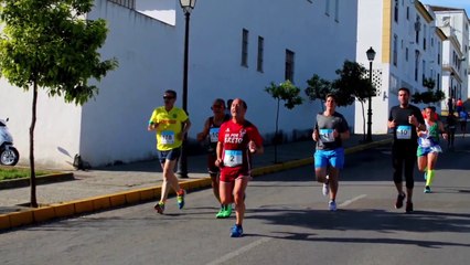 2017-04-02 FOTOS DE VIII CARRERA POPULAR CIUDAD DE ARCOS A SU PASO POR LA CALLE ANGORRILLA