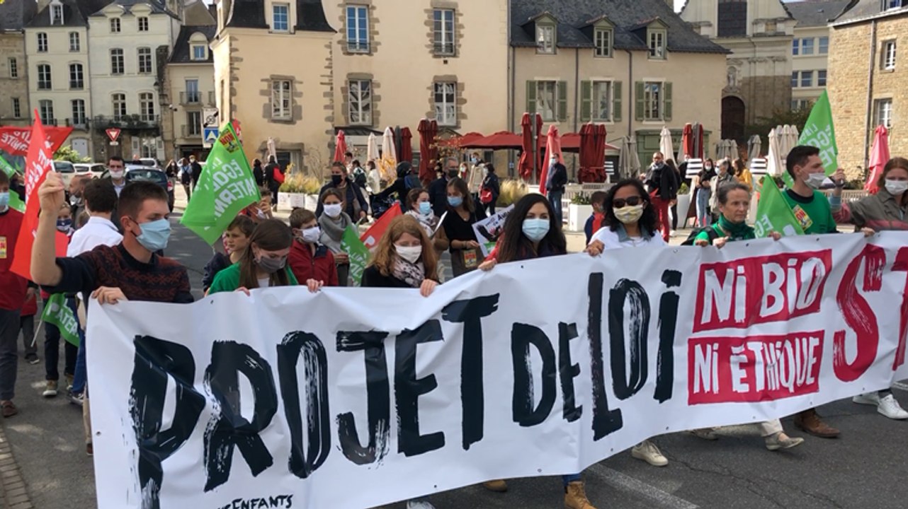 Plus de 700 personnes contre la loi bioéthique