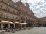 La Plaza Mayor de Salamanca, punto de encuentro de vecinos y turistas