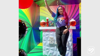 Le obsequió un carro, así le celebró Yina Calderón el cumpleaños a su mamá