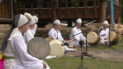 명소 찾아가는 코로나19 극복 비대면 힐링 공연 / YTN