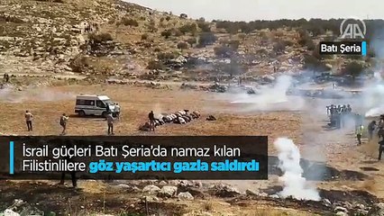 Descargar video: İsrail güçleri Batı Şeria'da namaz kılan Filistinlilere göz yaşartıcı gazla saldırdı