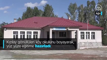 Kızılay gönüllüleri köy okulunu boyayarak, yüz yüze eğitime hazırladı