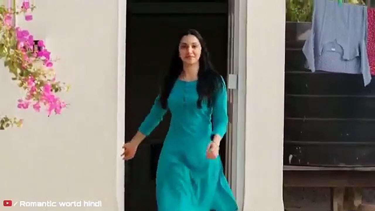 CUTE COUPLE_  IN LOVE   HUGGING  AND  KiSSING SCENE