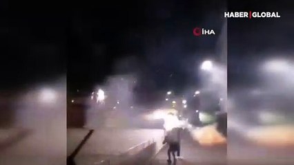 Karakola havai fişeklerle saldırdılar