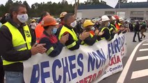 Los alumnos de Secundaria se unen a las protestas de los trabajadores de Alcoa