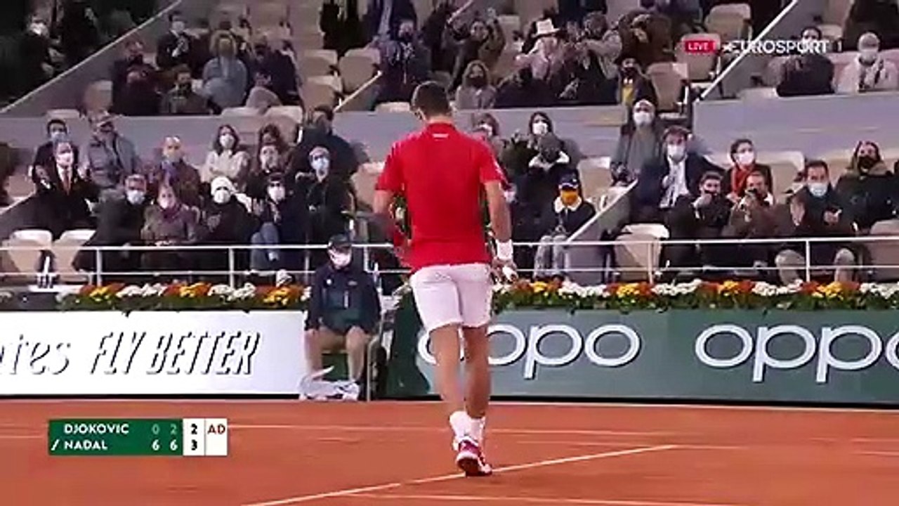 Au coeur du 3e set, Djokovic prend enfin le service de Nadal et harangue la foule