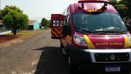 Após queda de moto, homem é socorrido no Bairro Santa Felicidade