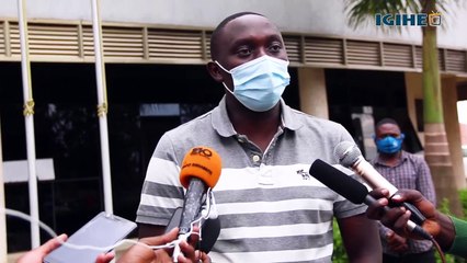 Uko abantu batanu barimo umupolisi bafashwe bashaka gutekera umutwe umuturage