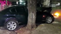 BMW e Peugeot se envolvem em forte colisão na Rua São Paulo