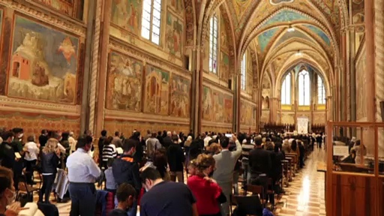 Assisi: Carlo Acutis beato, per Papa Francesco è "un modello di santità nell’era digitale"