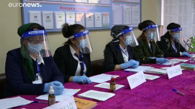 В Таджикистане идет подсчет голосов на президентских выборах