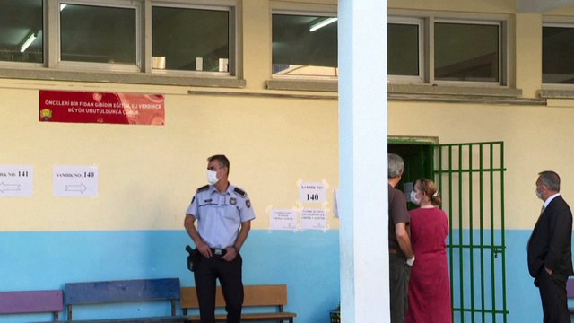 Турки-киприоты избирают своего президента