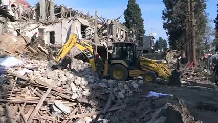 A tűzszünet ellenére harcolnak Hegyi-Karabahban