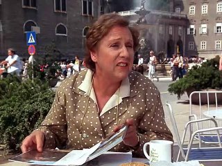 L'Espantaocells i la Sra. King 2x04(25) La llegenda del castell fantasma [DvbRip+TvRip][TotsRucs.cat]