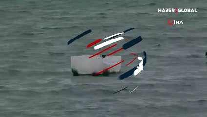 Kaçak avcılar polisi görünce denize kaçtı