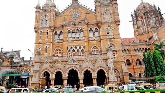 Mumbai Power Outage: What is the situation at CST?