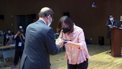 제1회 5·18 영화제 개막...'경적' 대상 수상 / YTN