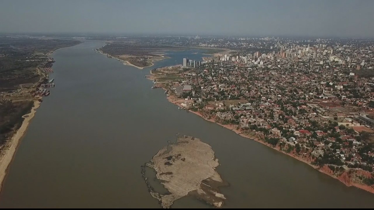 Paraguay River under severe climate threat
