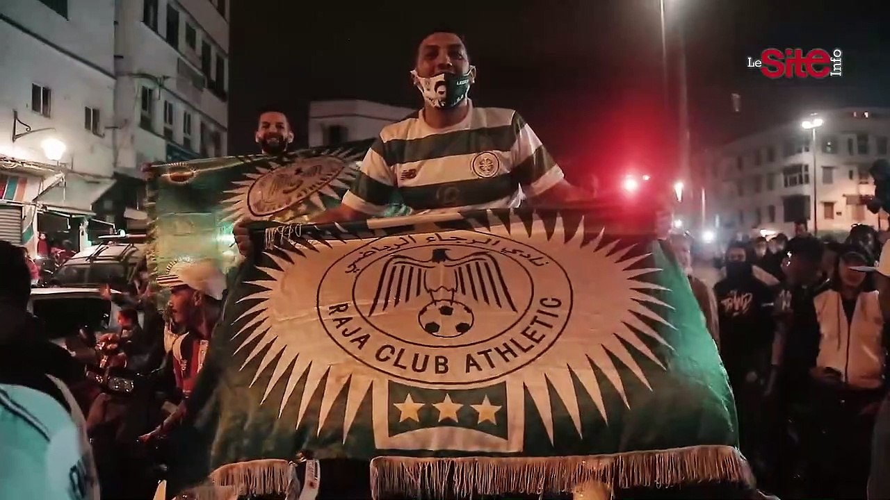 احتفالات هيستيرية لجماهير الرجاء بدرب السلطان بعد الفوز بلقب البطولة وهذا ما قالته عن مباراة الوداد