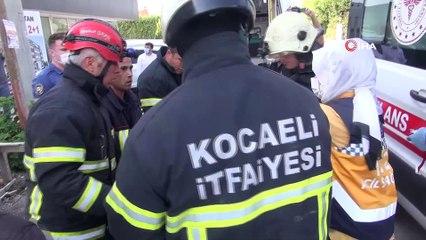İnşaatta çalışan işçiler asansör boşluğuna düştü: 1'i ağır 2 yaralı
