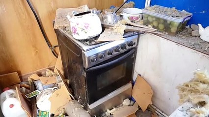 Törmelék borítja Hegyi-Karabah utcáit