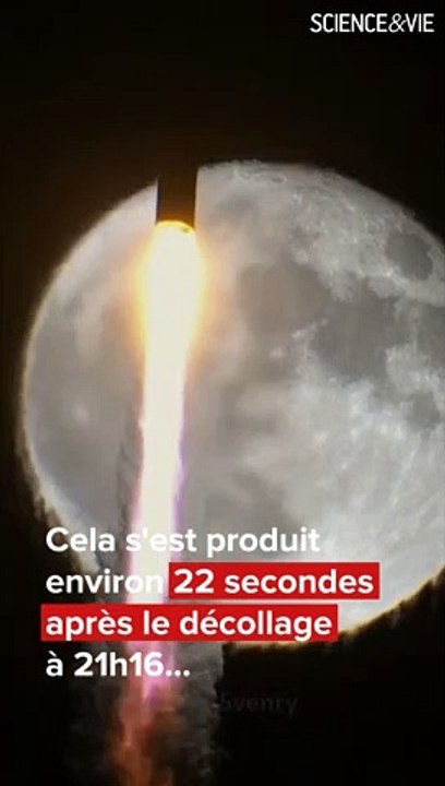 L'incroyable photo du passage d'une fusée devant la lune