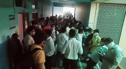 शहर को जागरूक करने वाले निगम कार्यालय के ये हाल
