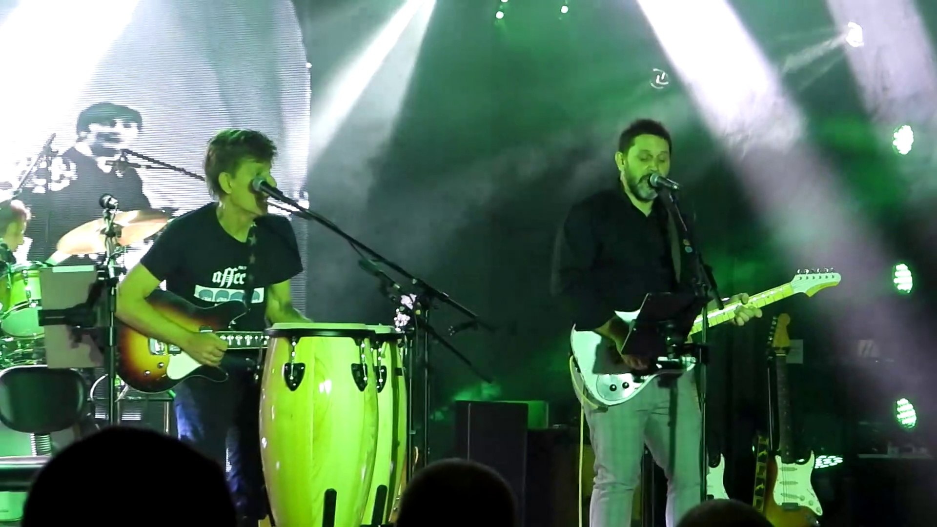 ⁣Close Your Eyes, изпълнява група Affect на сцената на Joy Station, София