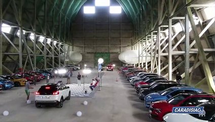 3008 PHEV - salon Caradisiac