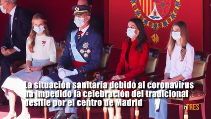 Los Reyes presiden junto a sus hijas una Fiesta Nacional diferente