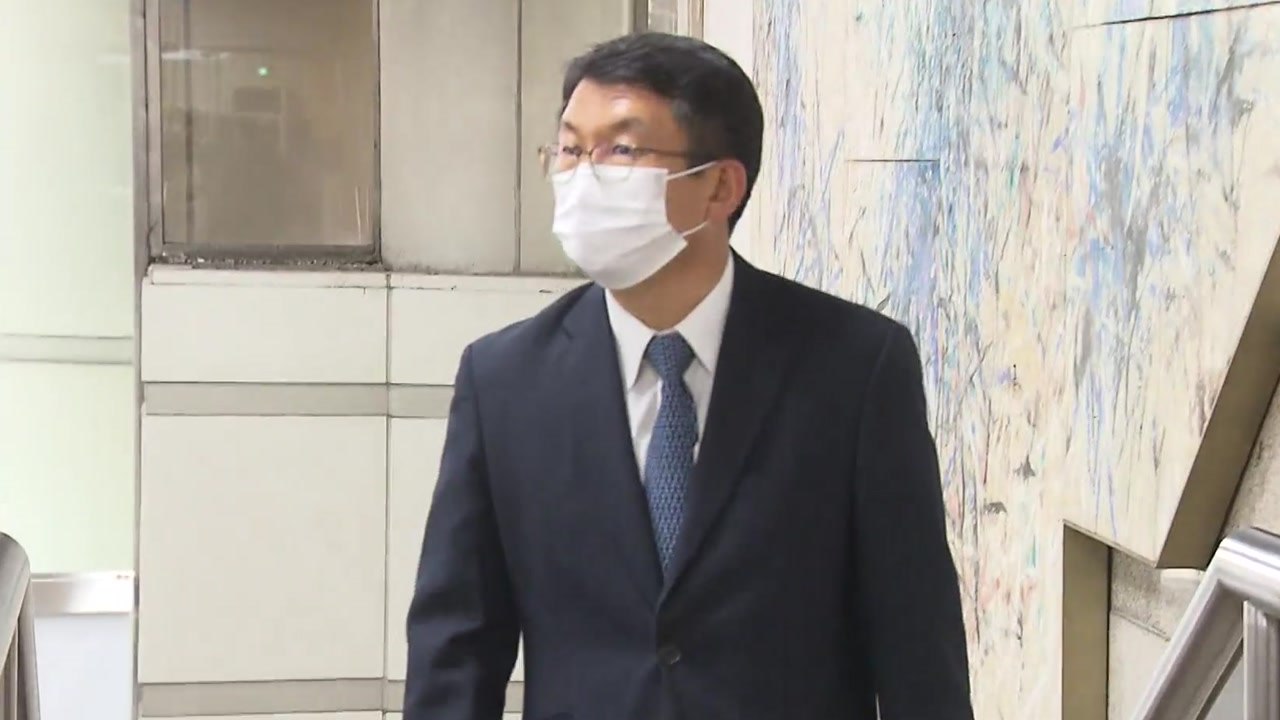 '세월호 구조' 해경 지휘부, 첫 재판 혐의 부인..."도의적·법적 책임은 별개" /...