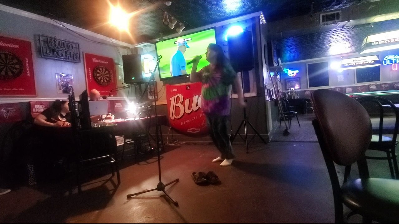KARAOKE - Chris Pontius - Karazy
