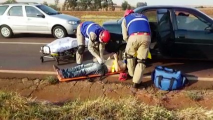 Motociclista fratura o pé ao sofrer queda na BR-467