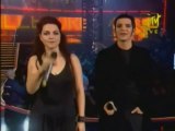 Amy Lee & Brian Molko Present 'Best Alternative Act' at the 2004 MTV EMA's (18-11-2004)