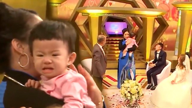 ĐẪM NƯỚC MẮT vì chuyện tình cam go, Hồng Vân bồng bé lên truyền hình xin NHÀ NGOẠI NHÌN CHÁU
