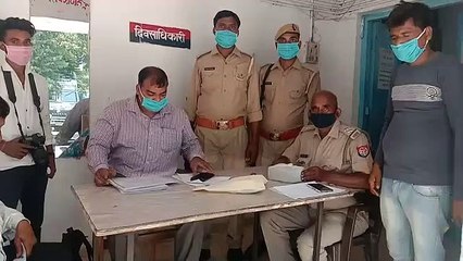 चेकिंग में एक व्यक्ति के पास करीब 5 लाख रुपये बरामद