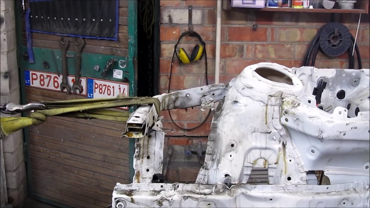 BMW 3. Works with metal. Работы с металом.