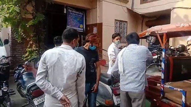 बाइक सवार दो सगे भाइयों पर 3 अज्ञात बदमाशो ने किया फायर, एक भाई को लगी गोली