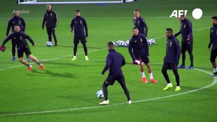 Cristiano Ronaldo testa positivo