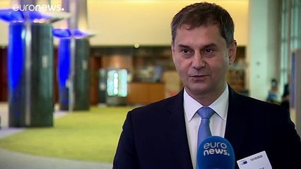 الاتحاد الأوروبي يعتمد معايير مشتركة للقيود على السفر المرتبطة بكورونا