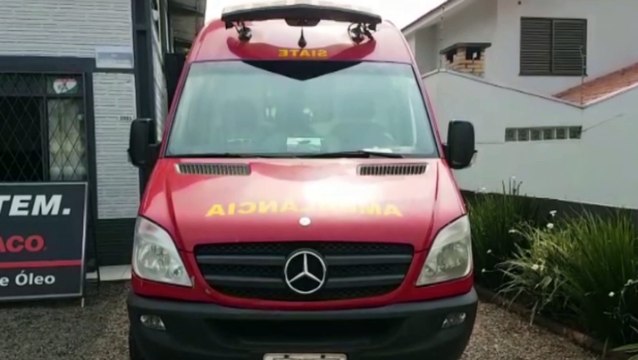 Menina de seis anos é socorrida após sofrer queda em rampa e bater a cabeça